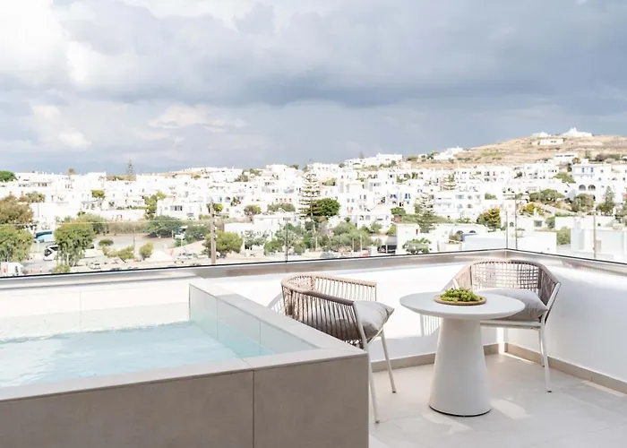 Aura Paros 纳乌萨