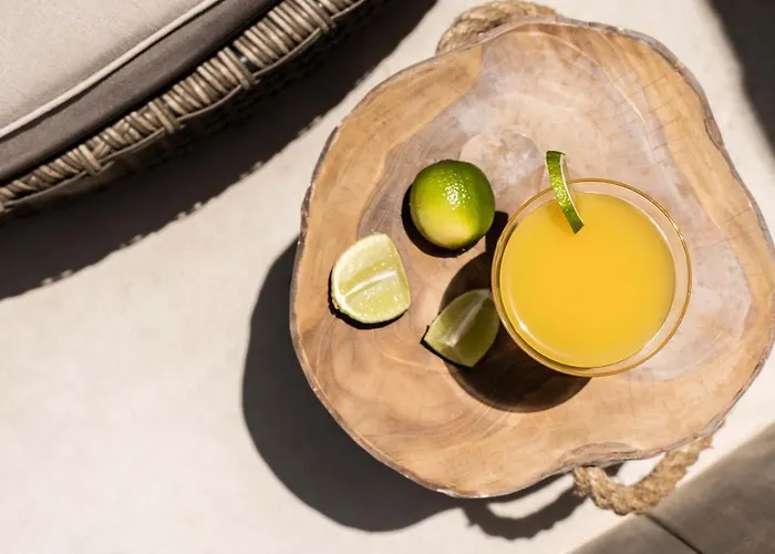 Aura Paros 纳乌萨