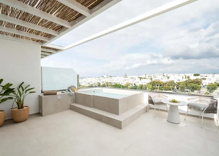 Aura Paros 4* 纳乌萨