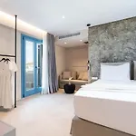 Aura Paros 4*