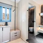 Aura Paros Hotel 4*