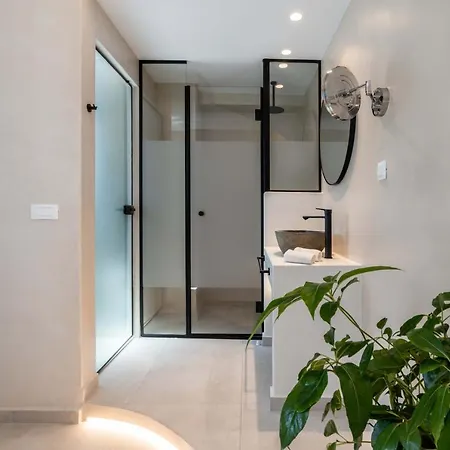 Aura Paros 4*