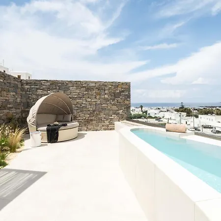 Aura Paros Hotell