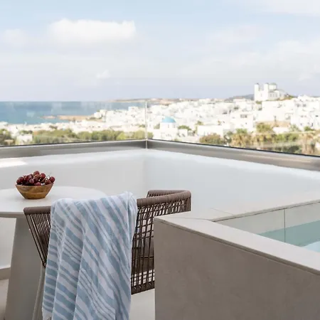 Aura Paros Nausa