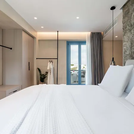 Отель Aura Paros