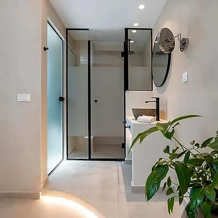 Aura Paros 4*