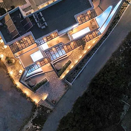 Aura Paros 4*